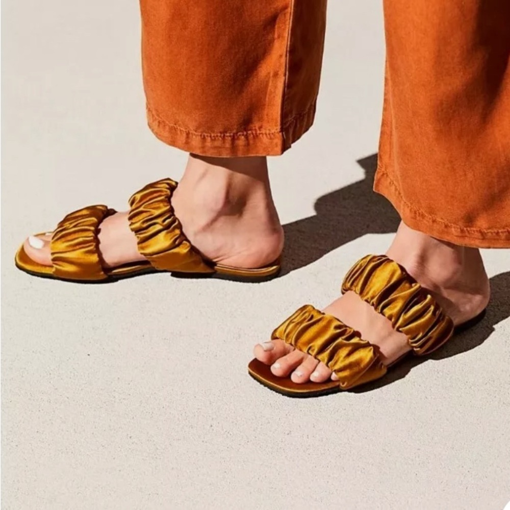 Free People Sz 36 /US 6 Gold Mustard Satin Kelsey Slide Sandals